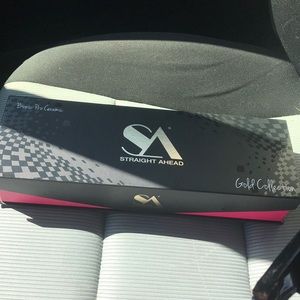 Straight Ahead Flat Iron